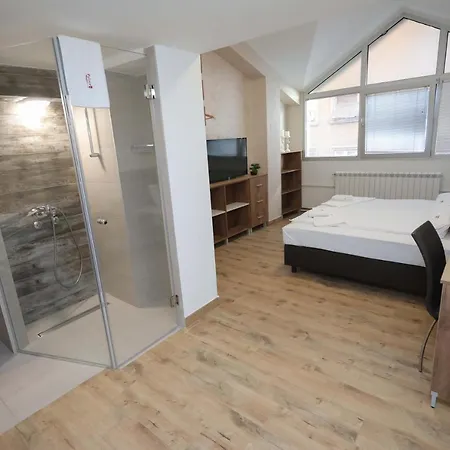 Bed & Breakfast Palace Megdan